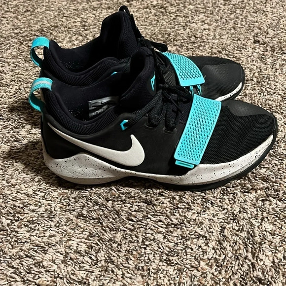 COPY - Nike PG 1 Women’s Size 8 Running Black/Blue Basketball Shoes - Picture 2 of 11